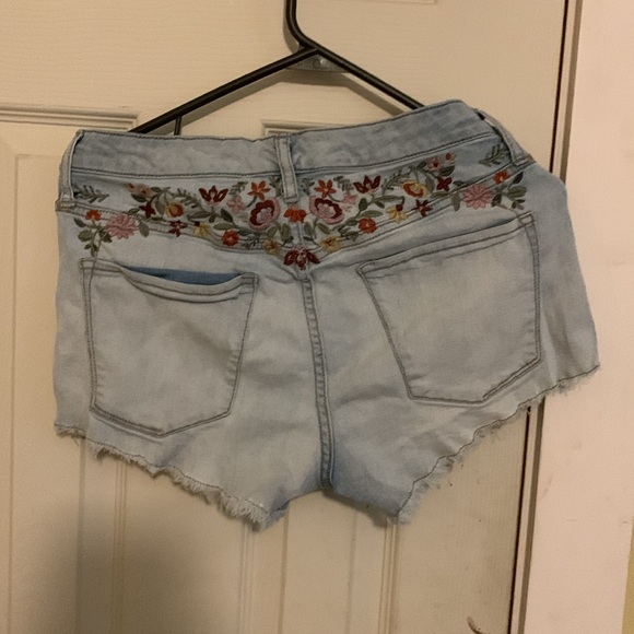 Mossimo denim shorts - Picture 3 of 3